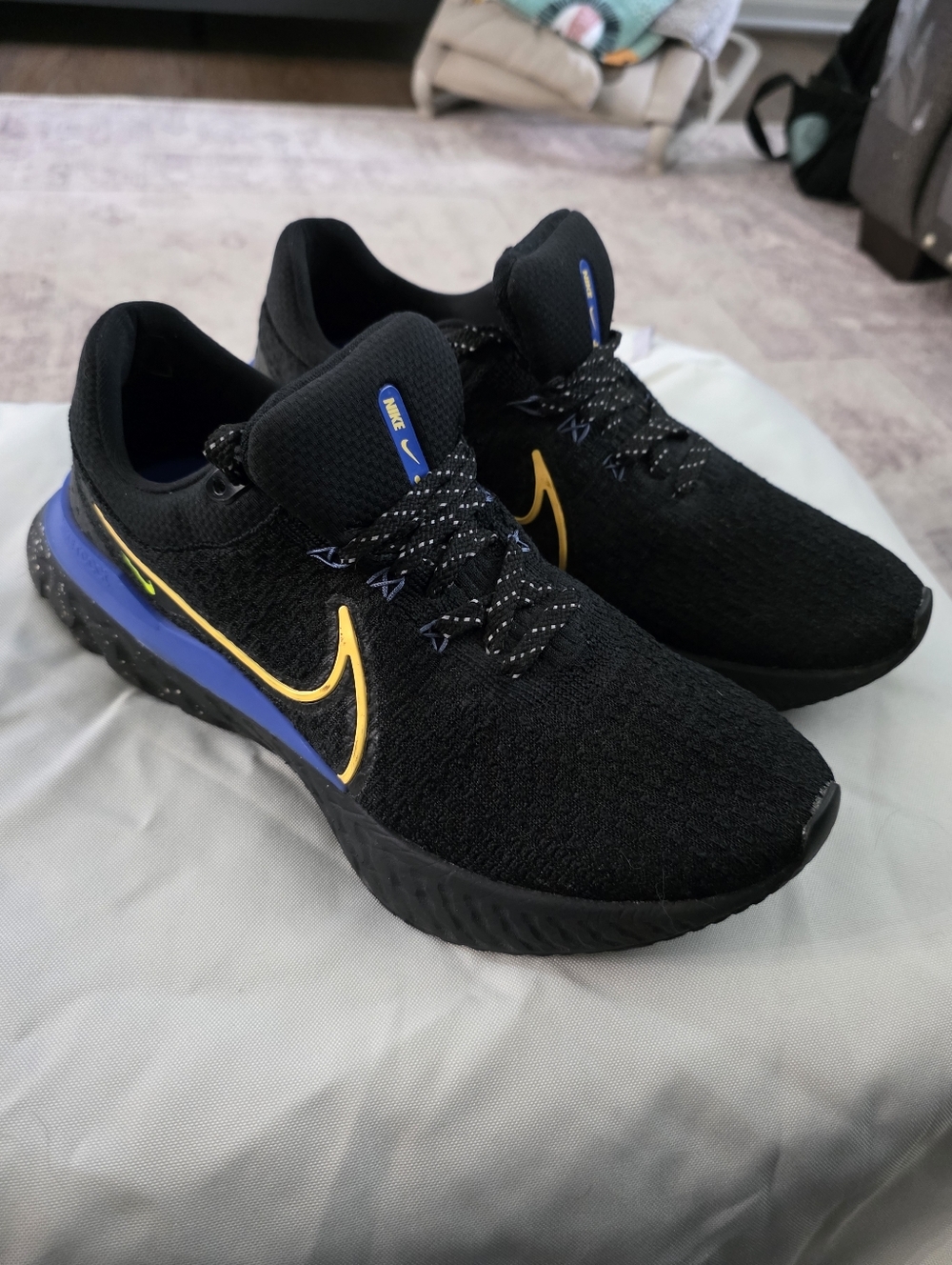 Nike React Infinity Run Flyknit 3 Shoes Mens Size 11